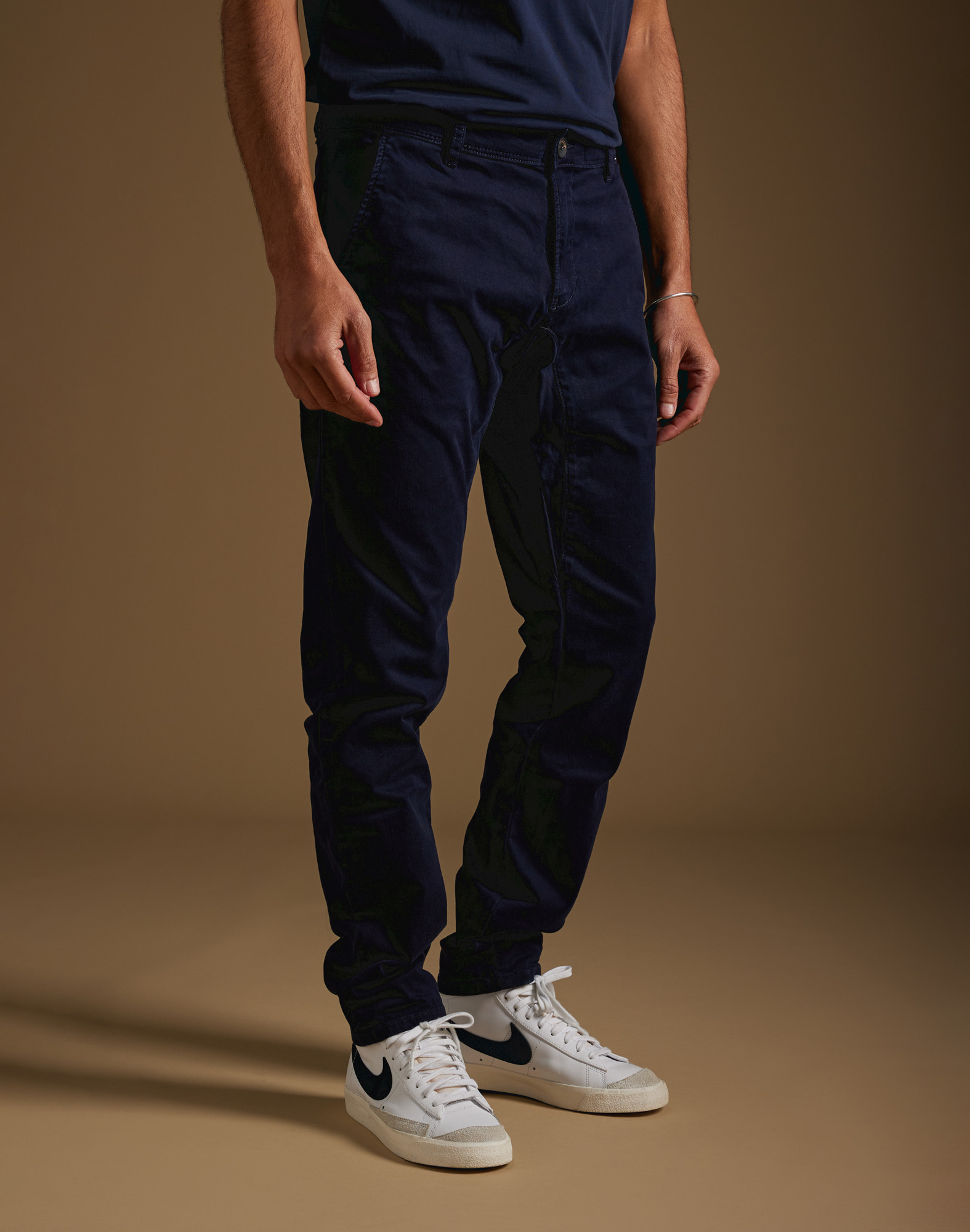 PANTALON CHINO INDIGO