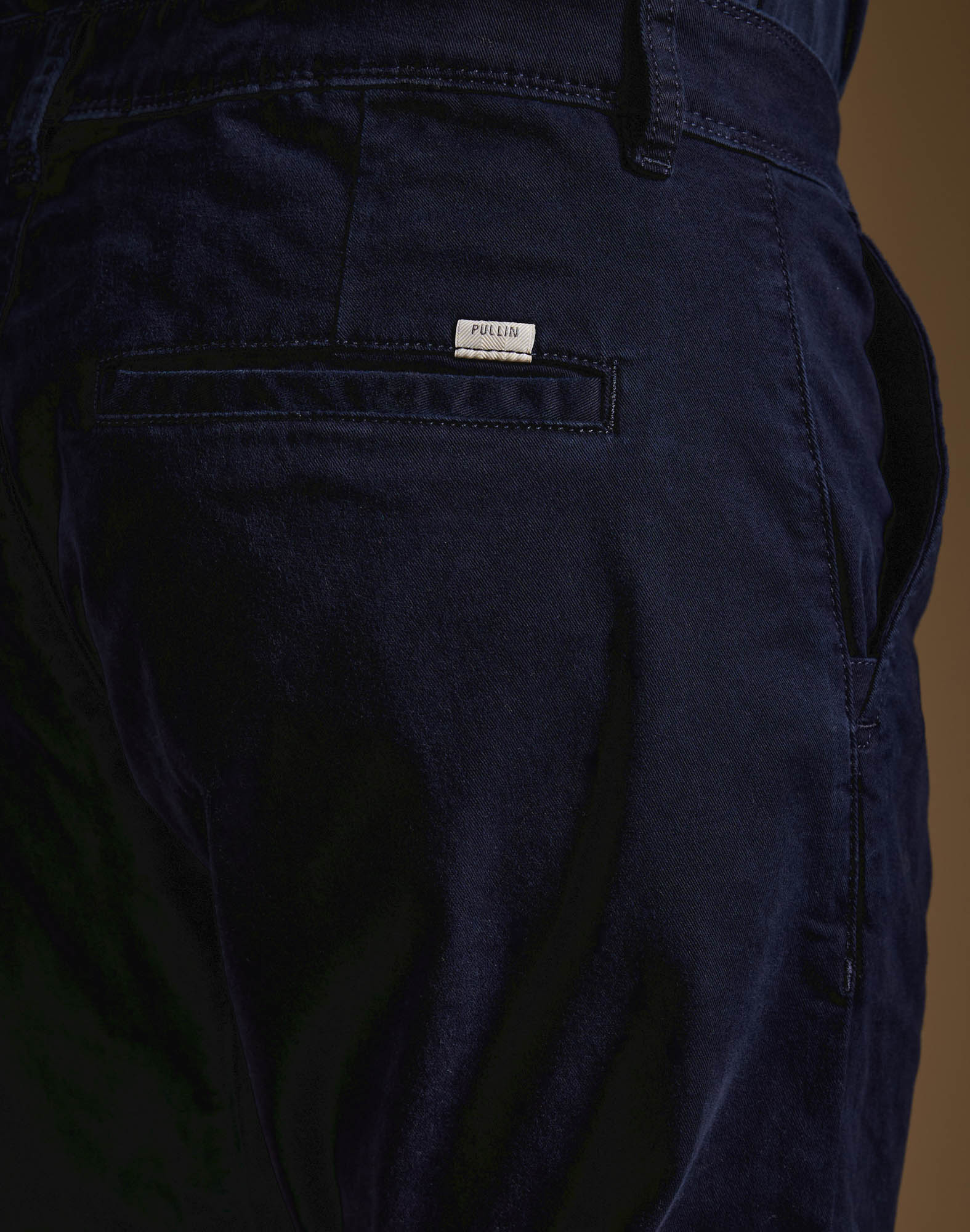 PANTALON CHINO INDIGO