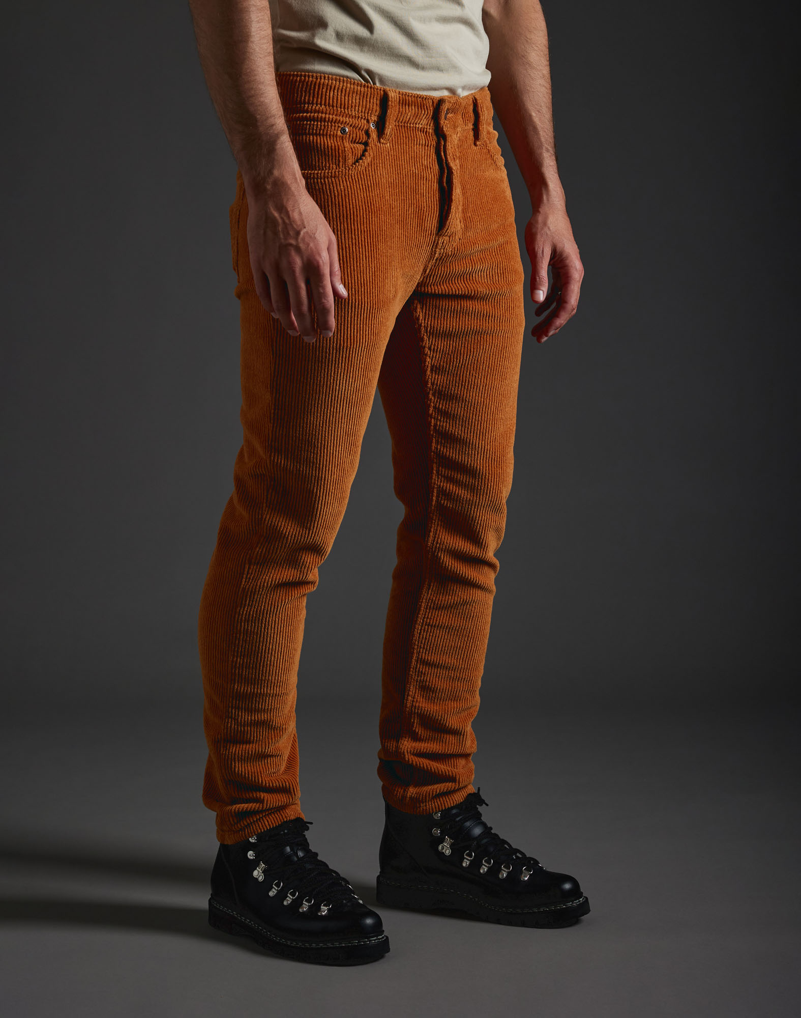 PANTALON REGULAR ROYPOLUX